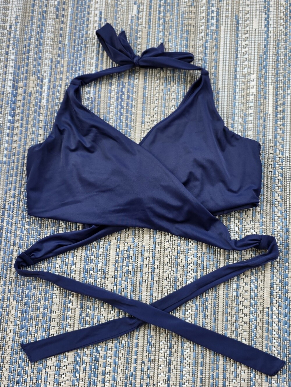 Athleta Dress Blue Wrap Halter Bra Cup Bikini Top Swim Top Women's Size 40 D/DD